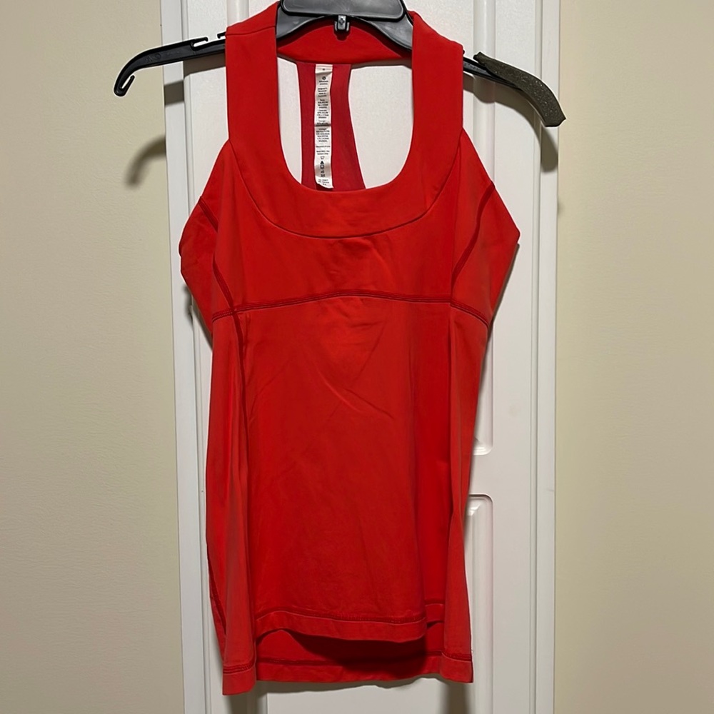 Lululemon size 8